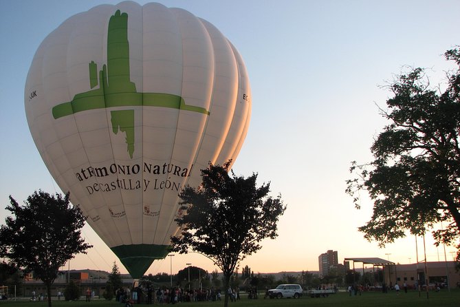 Hot-Air Balloon Ride over Madrid’s Guadarrama Regional Park - From Basket to Brunch: How the Flight and Landing Work