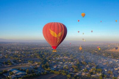 Hot Air Balloon Ride Over Teotihuacán Pyramids from Mexico City - Von Navi reception: coffee, snacks, and getting organized