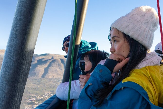 Hot Air Balloon Ride Over Teotihuacán Pyramids from Mexico City - The champagne toast and the souvenir store stop
