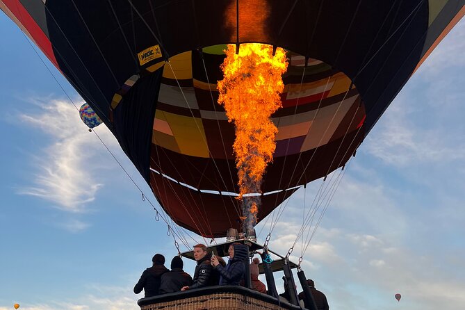 Hot Air Balloon Ride Over Teotihuacan With Guided Tour And Cave - A 5:00 am departure that actually makes sense