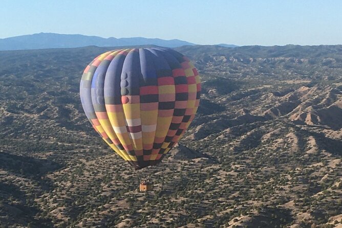 Hot Air Balloon Rides in Santa Fe - What to wear at 5,000+ feet in the early morning