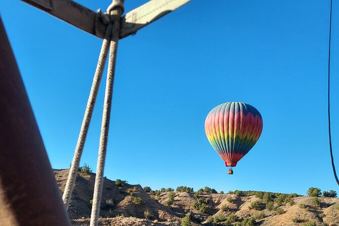 Hot Air Balloon Rides in Santa Fe - Photos, silence, and the “golden hour” timing