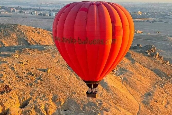 Hot Air Balloon, with Secrets of the West -Luxury Tour - Group Size, Comfort, and What to Pack for a Smooth Day