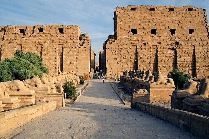 Hurghada :Day trip to Luxor:Balloon&West and East&Felucca& Dinner - Sunrise hot air balloon over Luxor (45–80 minutes, up to 1500 feet)