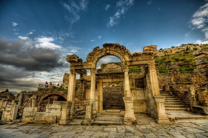 Jewels of Turkey - 4 Day Trip to Pamukkale Ephesus Cappadocia with Balloon Ride - Day 1: Istanbul to Pamukkale, then Hierapolis plus thermal pools