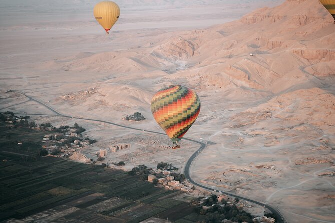 Luxury Balloon Ride in Luxor with Hotels Pickup - Hotel Pickup to the West Bank: How the Morning Usually Flows