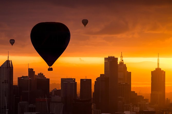 Melbourne sunrise balloon flight & champagne breakfast - Price and value: is $400.94 a smart splurge?