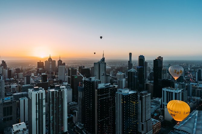 Melbourne Sunrise Hot Air Balloon Ride with GoPro Photos - The real start: Pullman meeting point and the safety-first warm-up