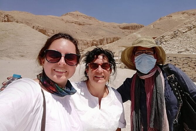 One Package Sunrise Hot Air Balloon Ride in Luxor and West Bank Private Tour - Colossi of Memnon: short stop, strong photo energy