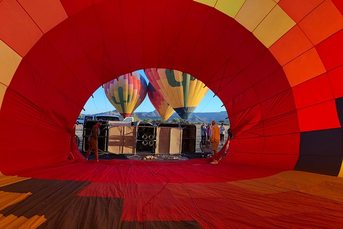 Phoenix area Hot Air Balloon Ride on the Largest Balloon in USA - Inside the largest wicker basket: comfort, photos, and what it feels like