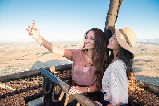 Phoenix Morning Hot Air Balloon Ride with Bubbly + Breakfast - What to wear and bring for a chilly sunrise