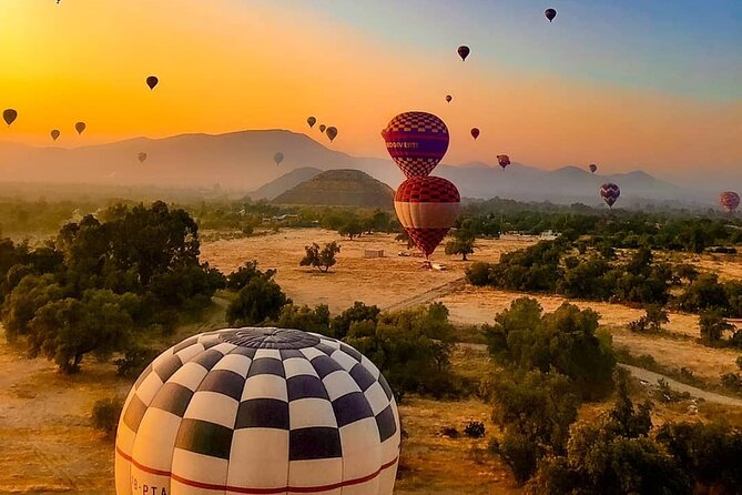 Private Balloon and Teotihuacán Experience - Buffet breakfast after landing: refuel without wasting the day