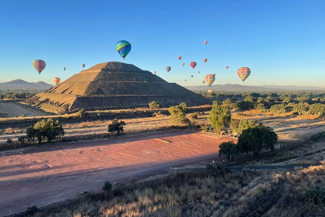 Private Balloon Flight in Teotihuacan with Breakfast in Cavern - Should you book this tour?