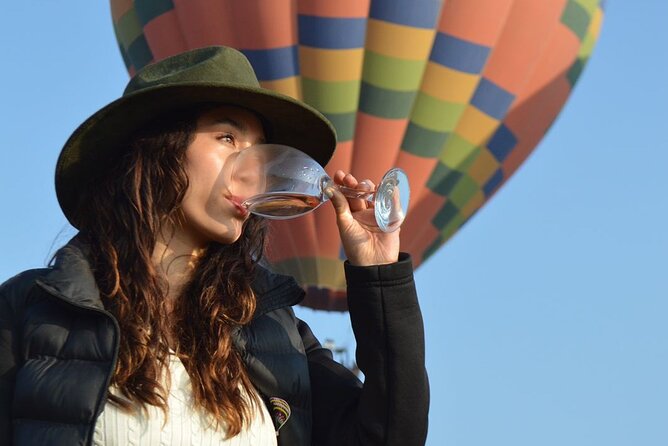 Private Balloon Flight over Teotihuacan plus Breakfast and Entry - From lift-off to landing: 45–55 minutes above the pyramids