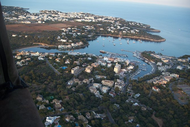 Private Hot Air Balloon Ride in Mallorca with Champagne and Snacks - The Safety Briefing: Where Calm Really Comes From