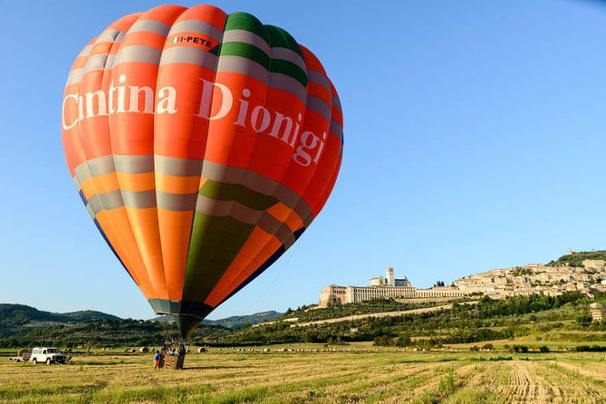 Professional hot air balloon rides at Assisi, Trasimeno in Umbria - A Balloon Morning Above Assisi and the Umbrian Valley