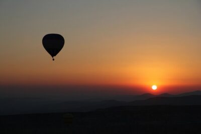 RAK Hot Air Balloon Flight - Getting to the launch site: inflation, briefings, and smart photo time