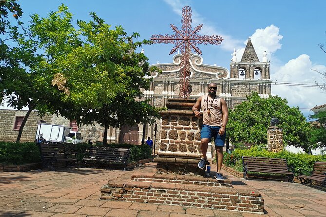 Santa Fe de Antioquia & Colonial Bridge Private Bilingual Guide - Western Suspension Bridge: A National Monument Walk With a Brooklyn Connection
