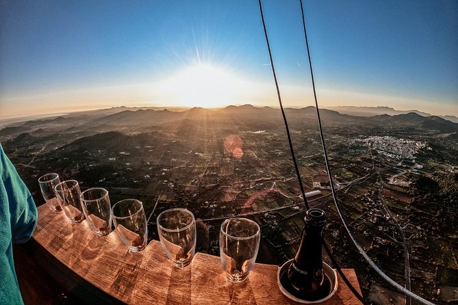 Sunrise and Sunset Experience Hot Air Balloon Ride Mallorca - The small-group advantage (and the language reality)
