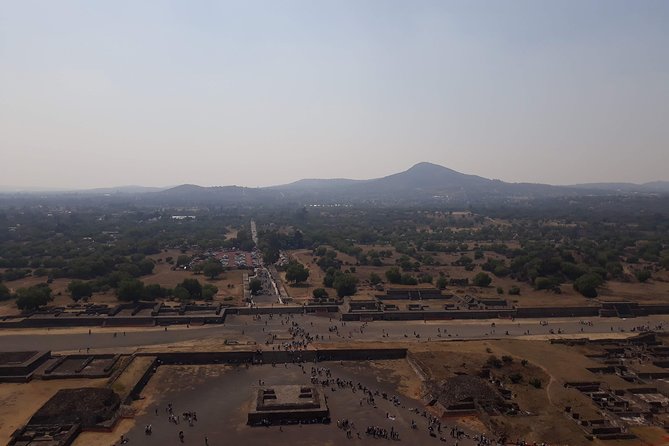 Sunrise at Teotihuacan: Balloon, Food & Beer - San Martin de las Pirámides: Breakfast in a Cave Restaurant