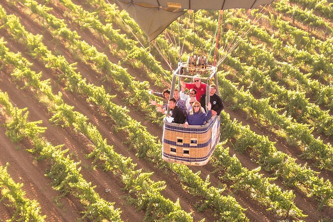 Sunrise Hot Air Balloon Flight over the Temecula Wine Country - Sunrise ballooning in Temecula: why this view feels special