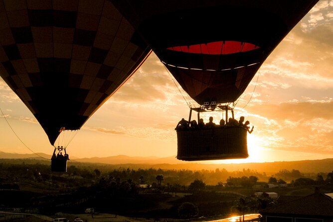Sunrise Hot Air Balloon Flight over the Temecula Wine Country - Guides, jokes, and the small touches that make it feel well run
