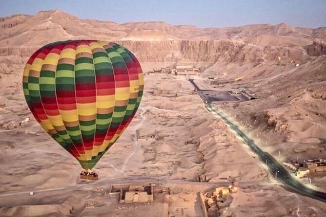 Sunrise Hot air balloon Ride in Luxor - Logistics and communication: how to protect yourself at dawn