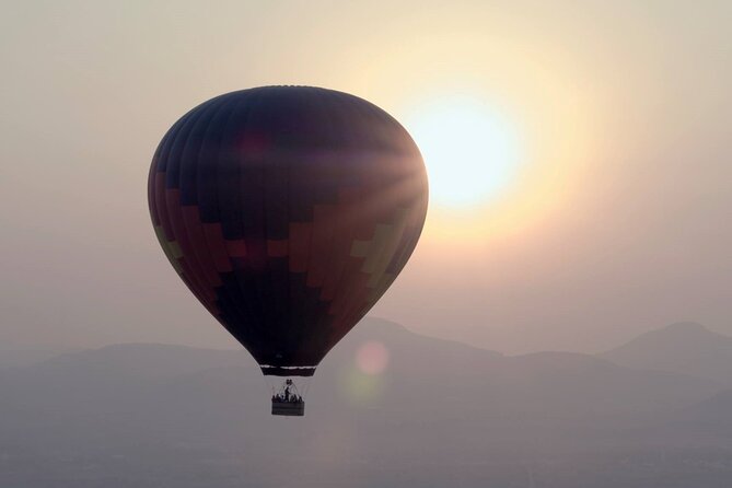 Sunrise HotAir Balloon Adventure Over Teotihuacan's Pyramids - Coffee Break Energy and Small-Batch Comfort
