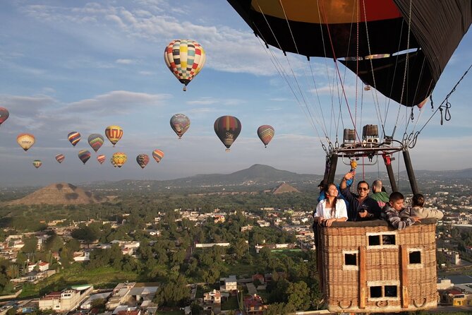 Teotihuacan Balloon Experience with Transportation and Breakfast - Sunrise-style Teotihuacan, but with tickets handled