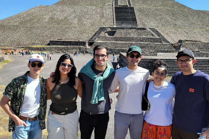 Teotihuacan balloon flight with cave breakfast + pyramids - Artisans + pulque/agave tasting: context without getting lectured