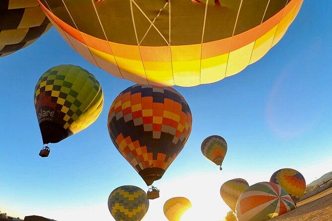 Teotihuacan Hot Air Balloon Flight from Mexico City / Volare - Volare balloon port check-in: coffee, inflation, and the countdown feeling