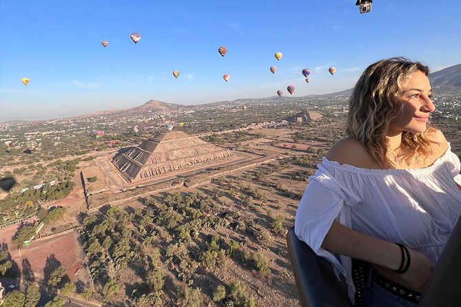 Teotihuacán in a hot air balloon with Transportation from CDMX - Stop 2 at San Juan Teotihuacán: Coffee, Cookies, and Balloon Inflation Watching