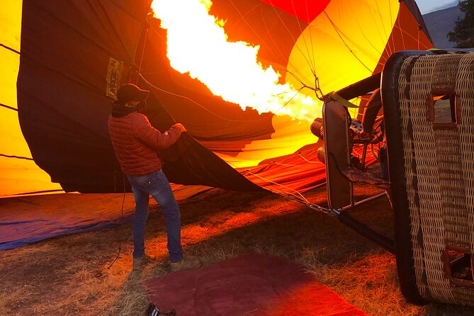 Teotihuacan Shared Hot Air Balloon Air Balloon Tour with Guide - Private transportation and your group-only format