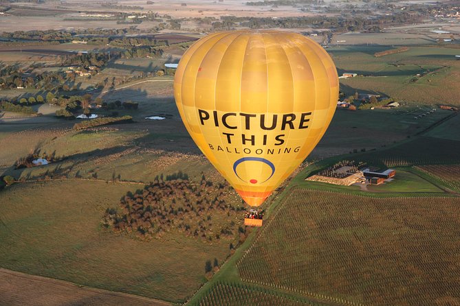 Yarra Valley sunrise balloon flight & champagne breakfast - The Complimentary Champagne Breakfast at a Local Country Club
